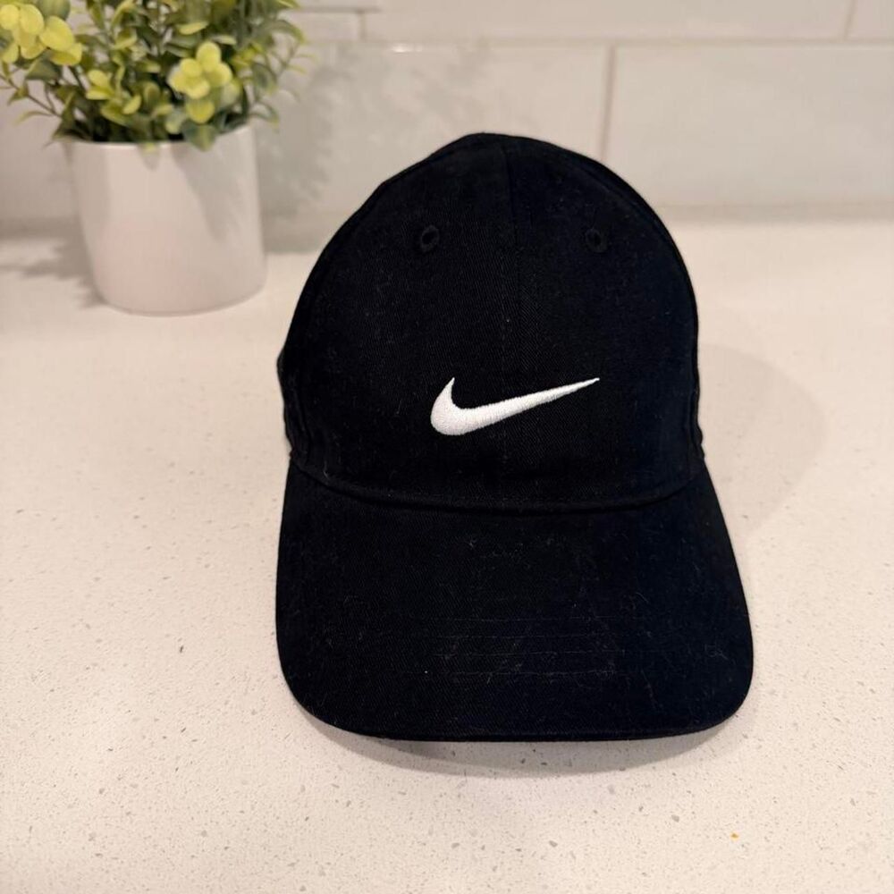 Nike Black Hat